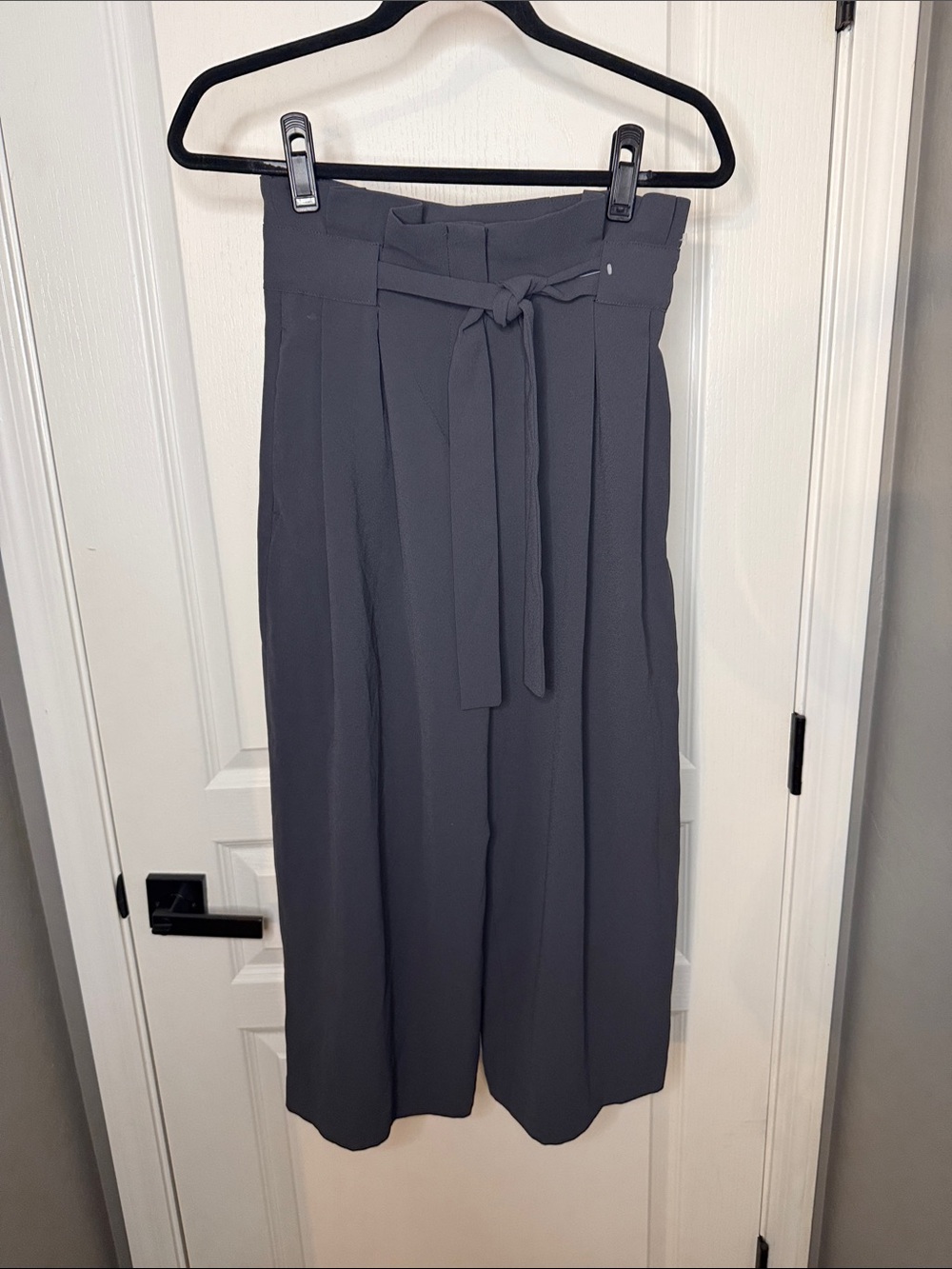 H&M Charcoal Wide-Leg Paperbag Pants. NWOT